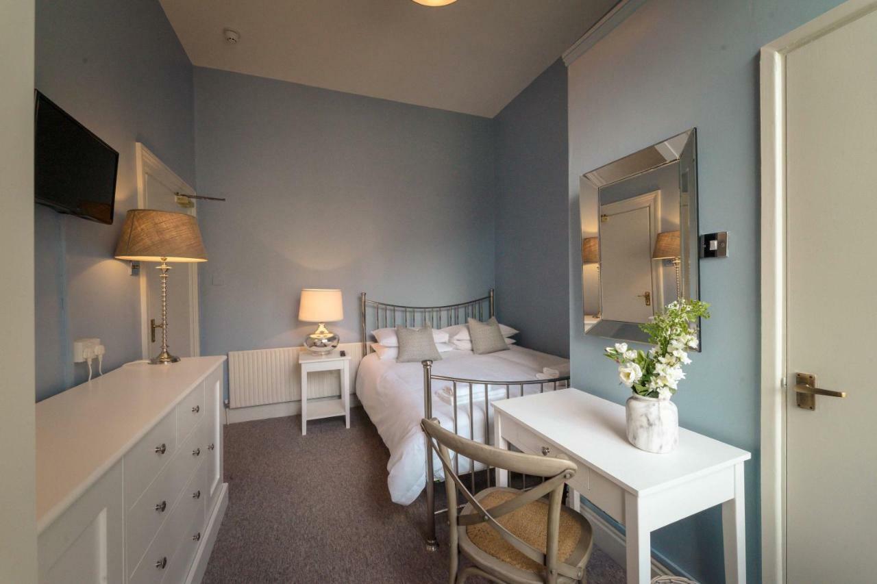 Anabelle'S Guest House Μπαθ Εξωτερικό φωτογραφία